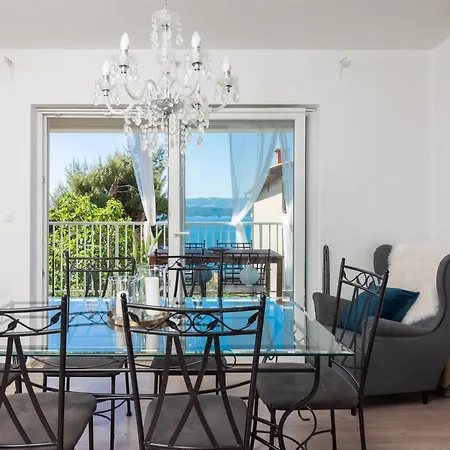 شقة Monroe Stanici