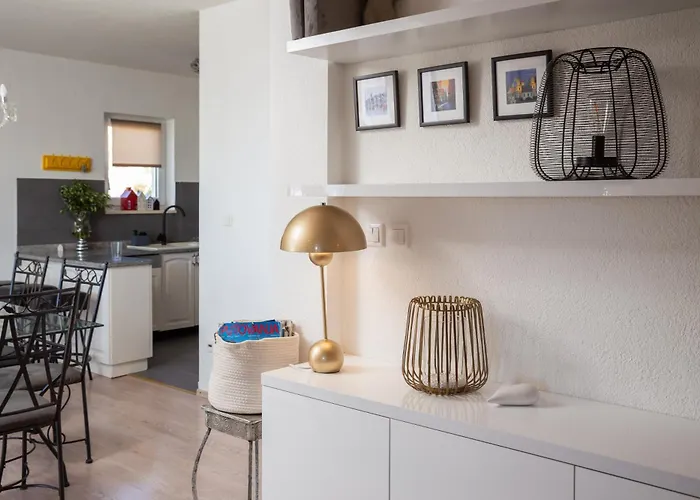 Monroe